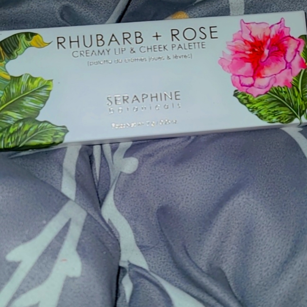 🥳HOST PICK 🥳RHUBARB + ROSE CREAMY LIP AND CHEEK MAKEUP PALETTE